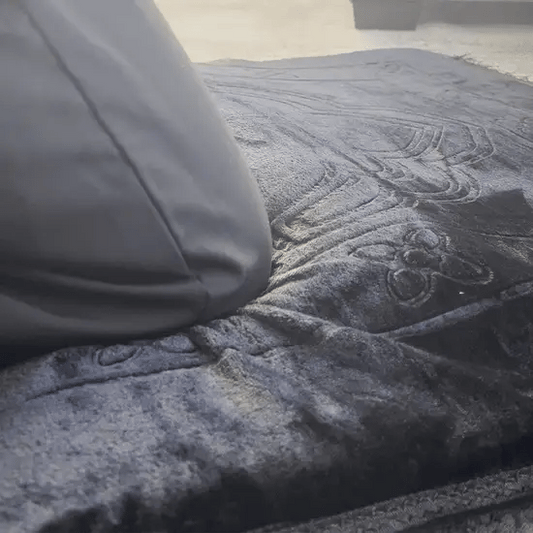 Ergonomic Salah – Premium 4-Layer Ergonomic Prayer Mat for Knee & Joint Pain Relief